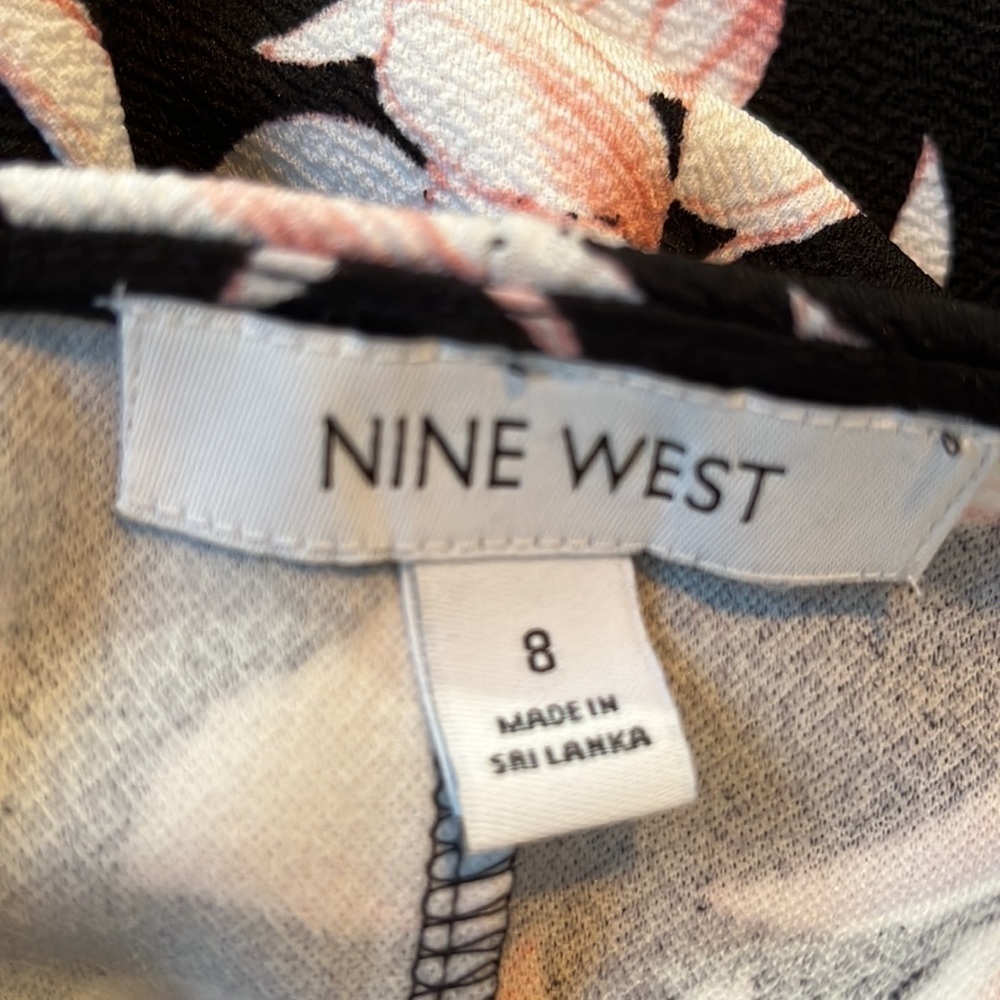 Nine West Black Multi Women's Cap
Sleeve Printed Swing Dress - Picture 8 of 9